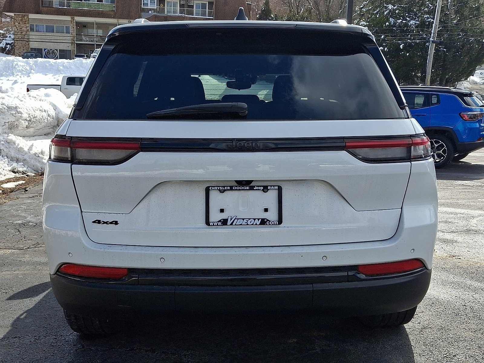 Certified Used 2023 Bright White Clearcoat Jeep Altitude image 5