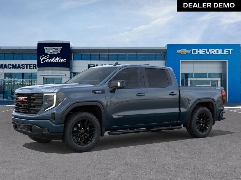 Used 2026  GMC Elevation image 2