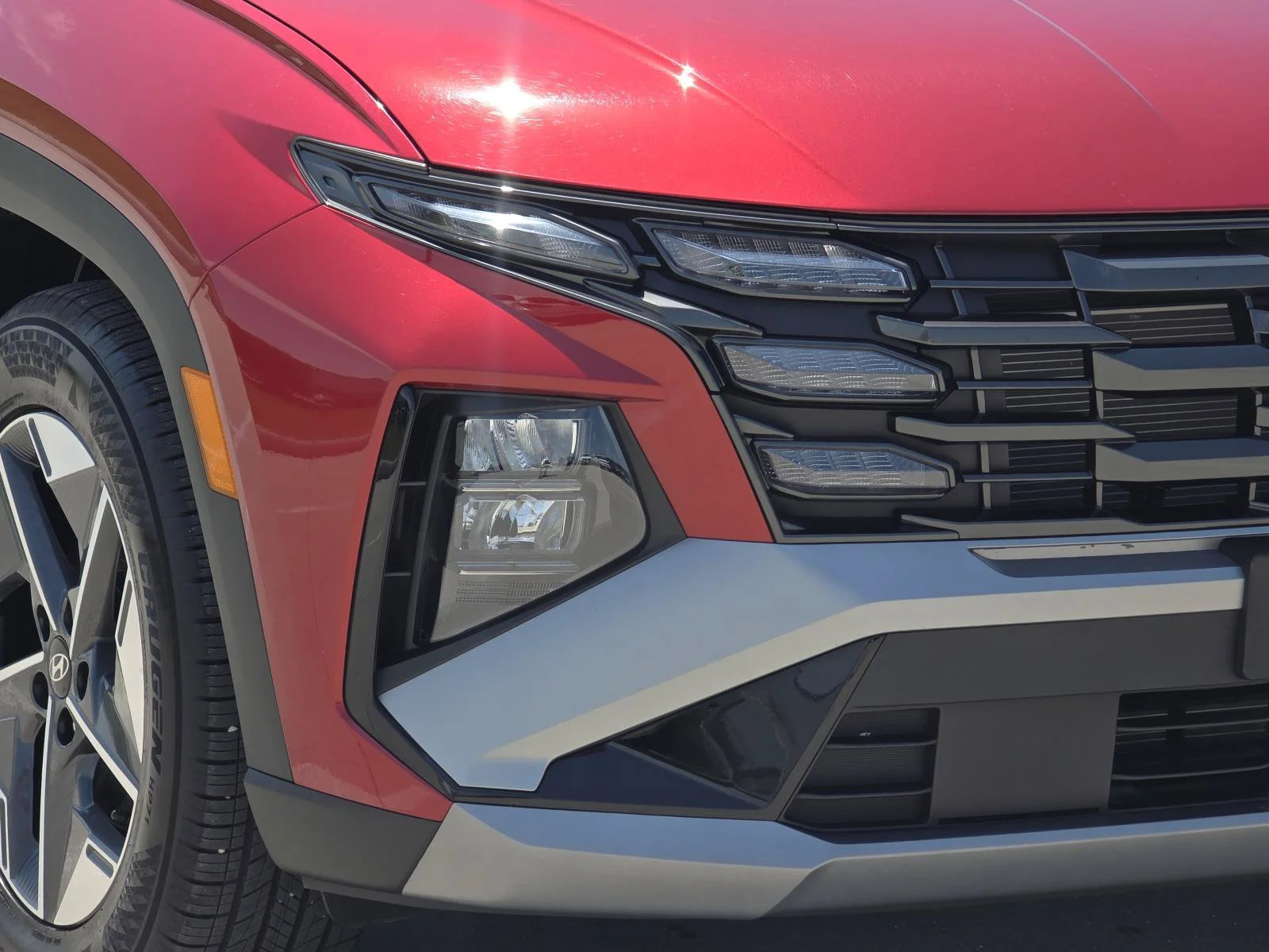 Used 2025 Ultimate Red Hyundai SEL image 7