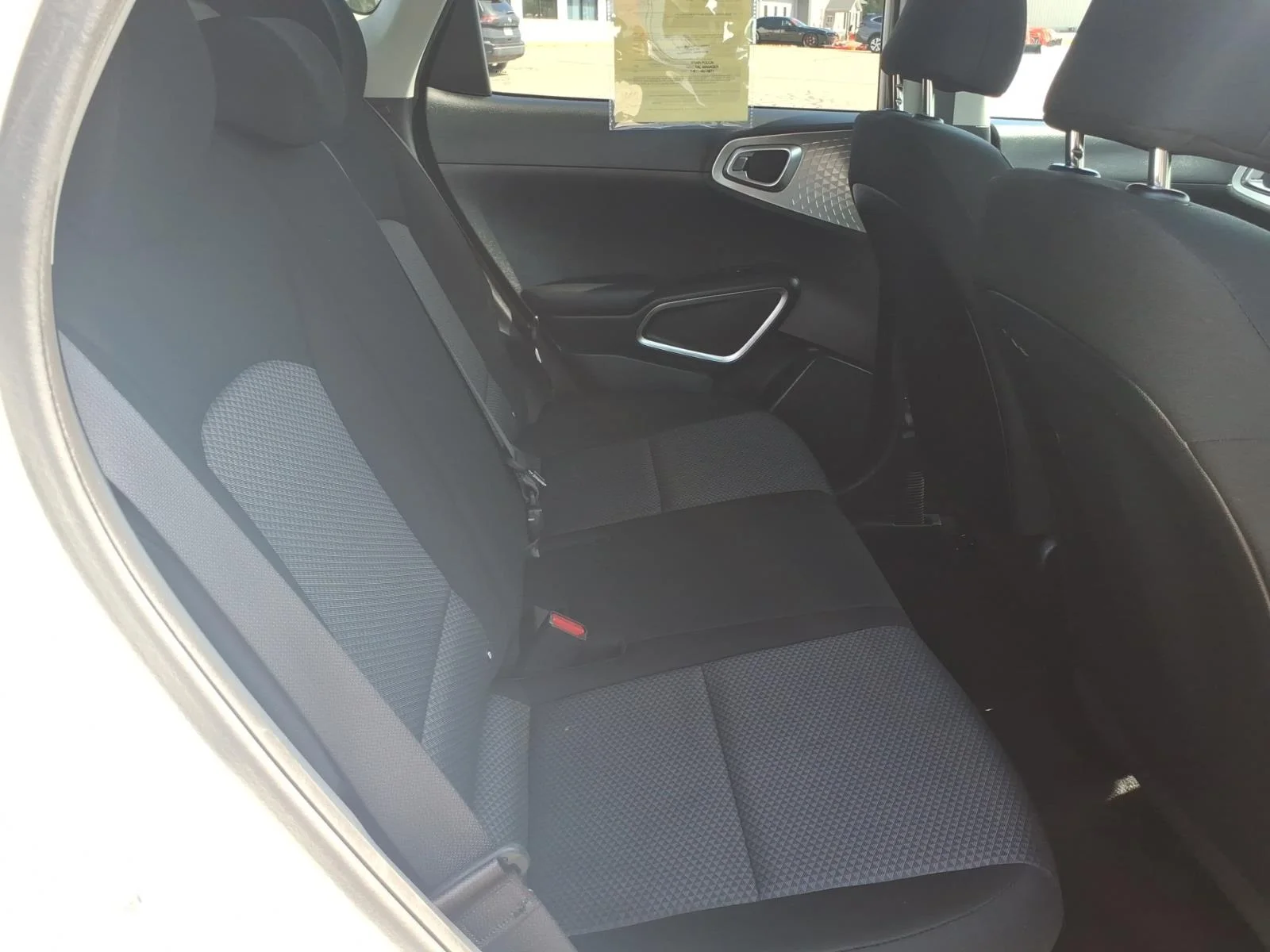 Used 2024 Snow White Pearl Kia LX image 17