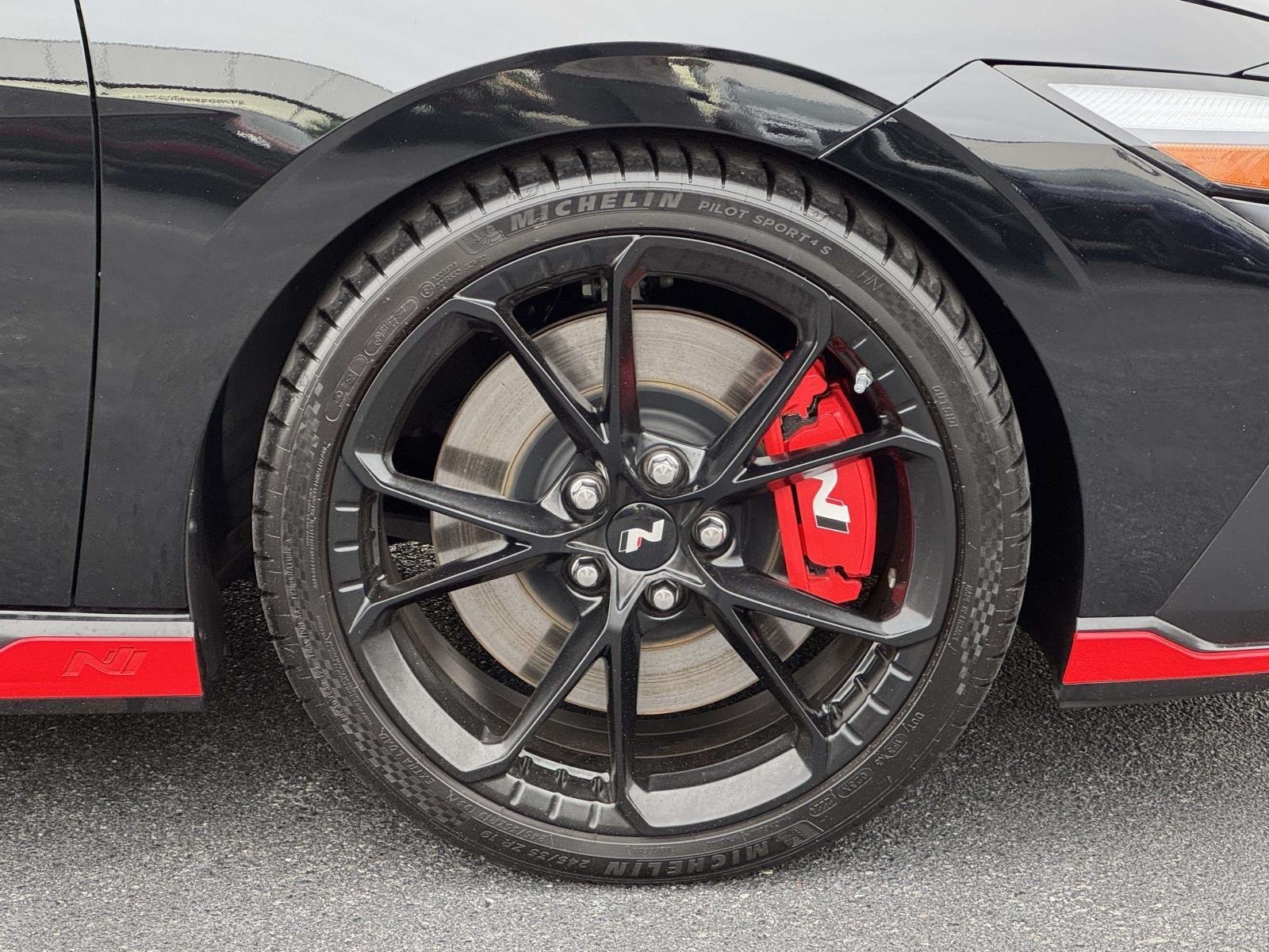 Used 2025 Abyss Black Hyundai  image 6