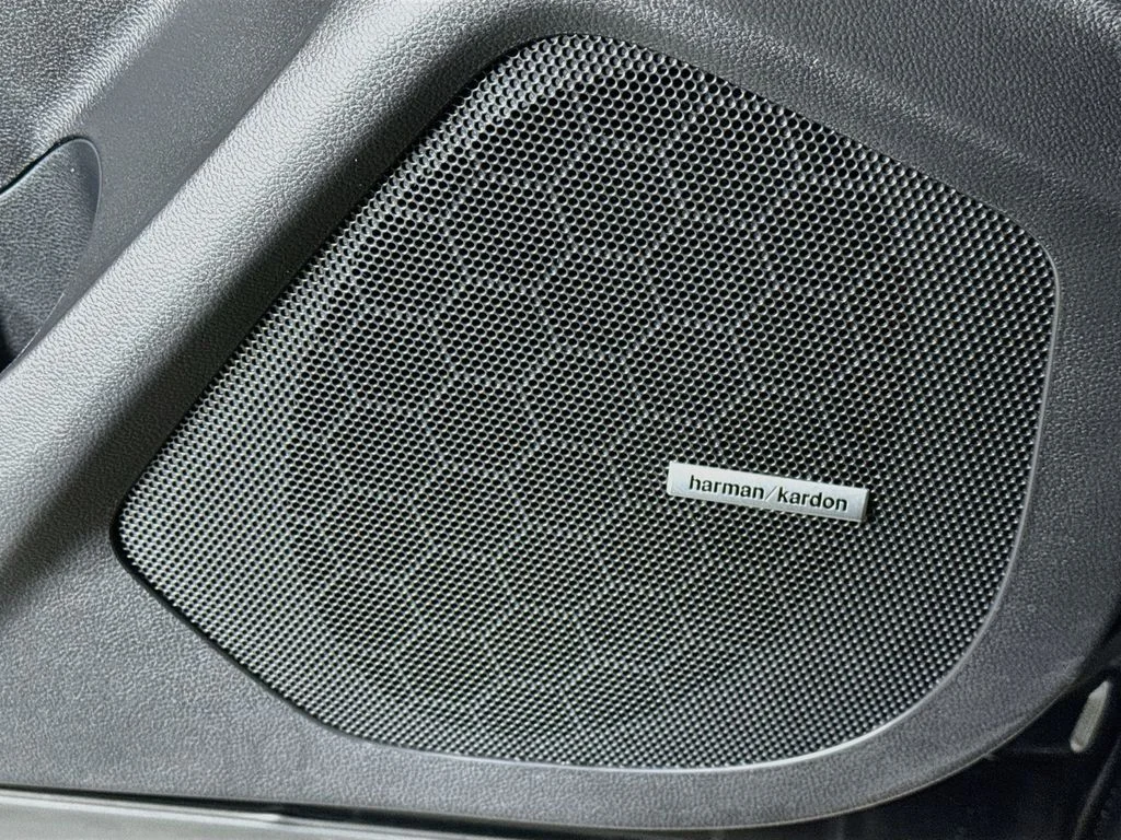 Used 2023 Black Subaru Onyx Edition image 22