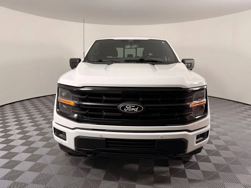 Used 2024 White Ford XLT image 3
