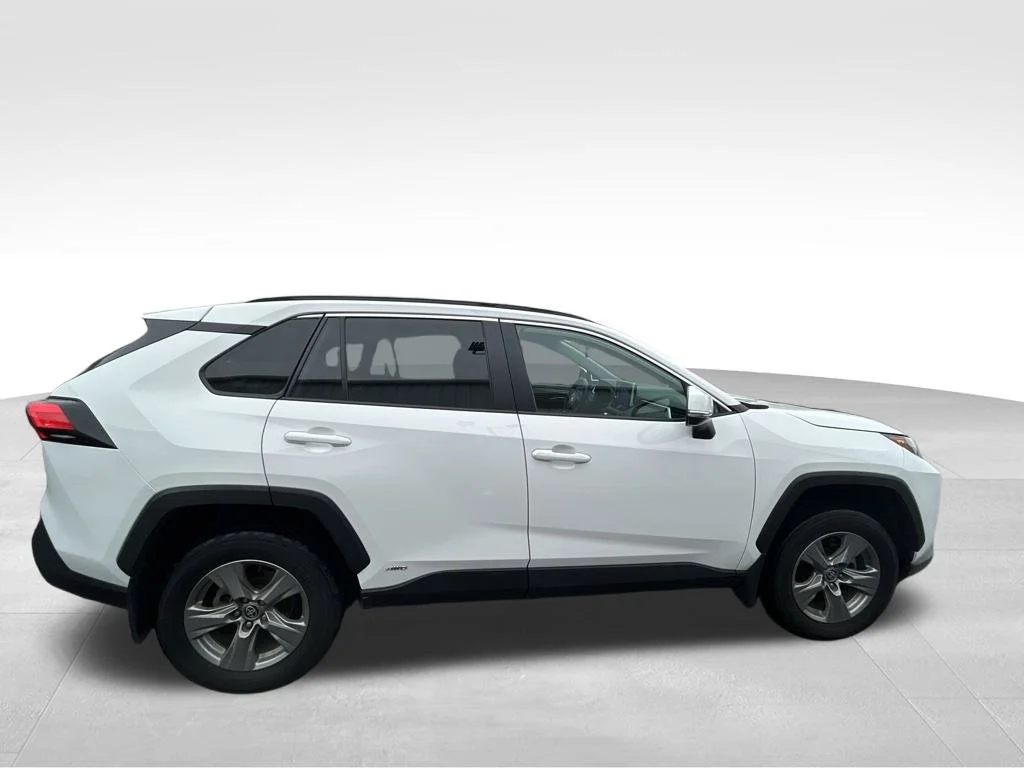 Used 2024 White Toyota XLE image 7