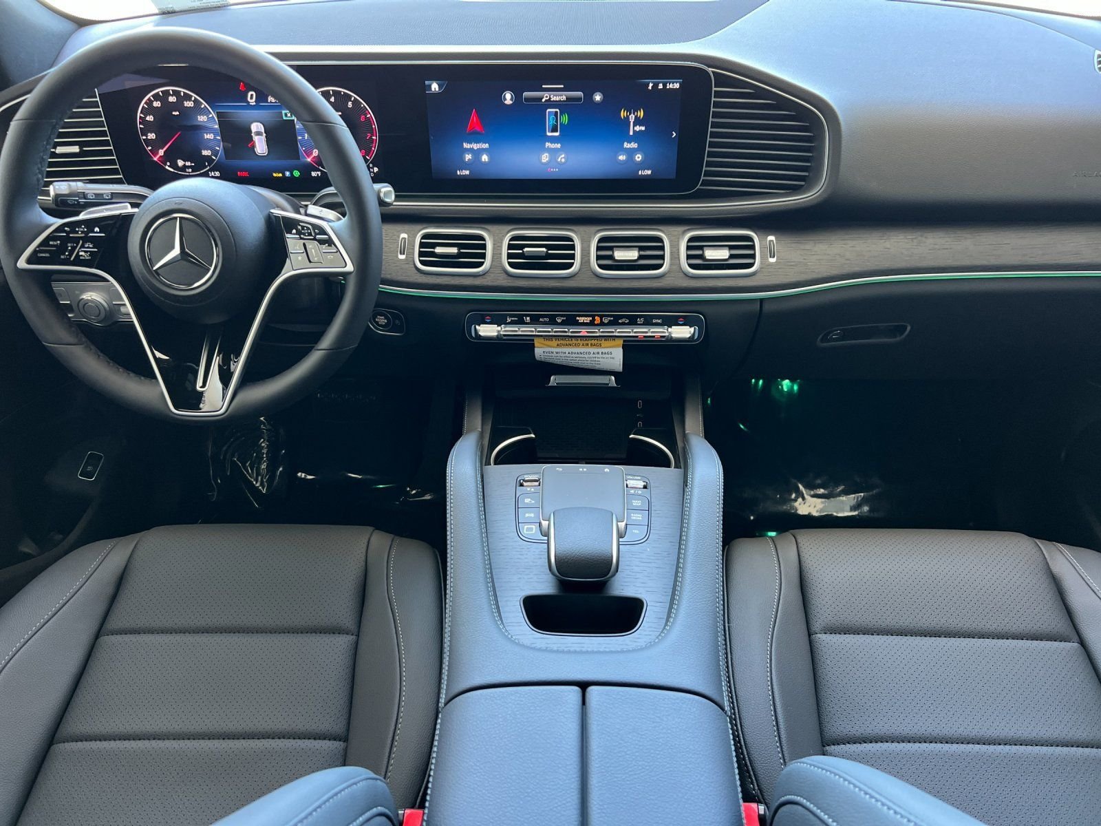 New 2026 MANUFAKTUR Moonlight White Magno Mercedes-Benz 450 image 3