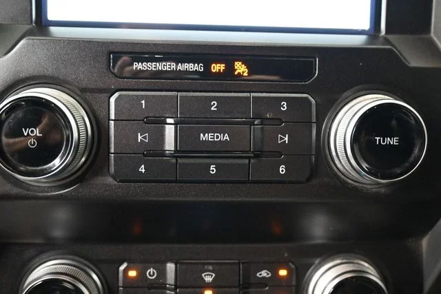 2019 Ford F-150 Platinum - Photo 23