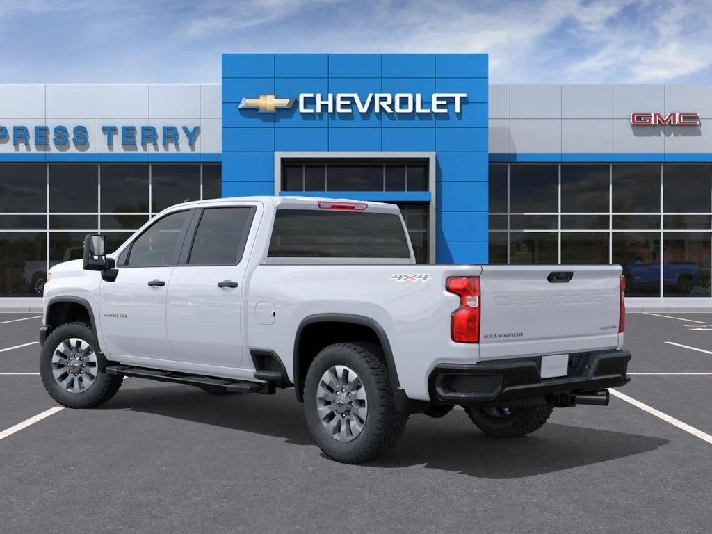 2026 Chevrolet Silverado 2500 HD Custom - Photo 3