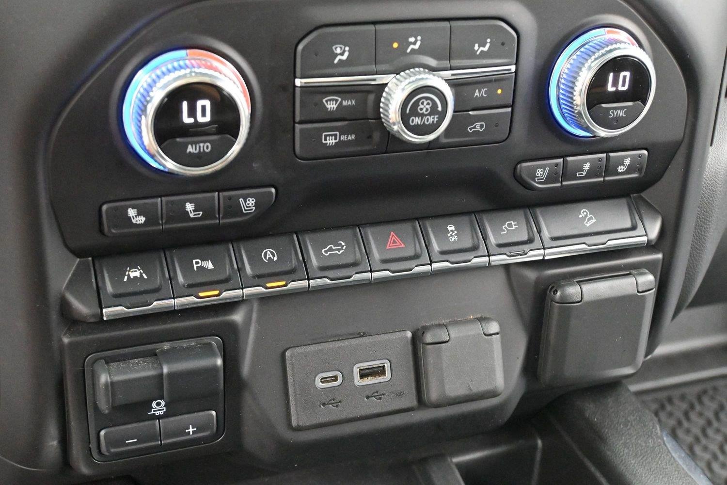 Used 2021 Summit White GMC AT4 image 24