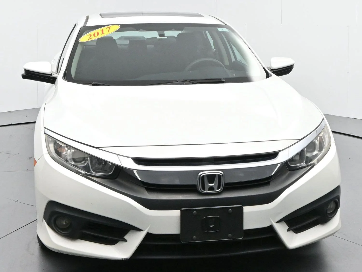 Used 2017 White Orchid Pearl Honda EX-T image 2