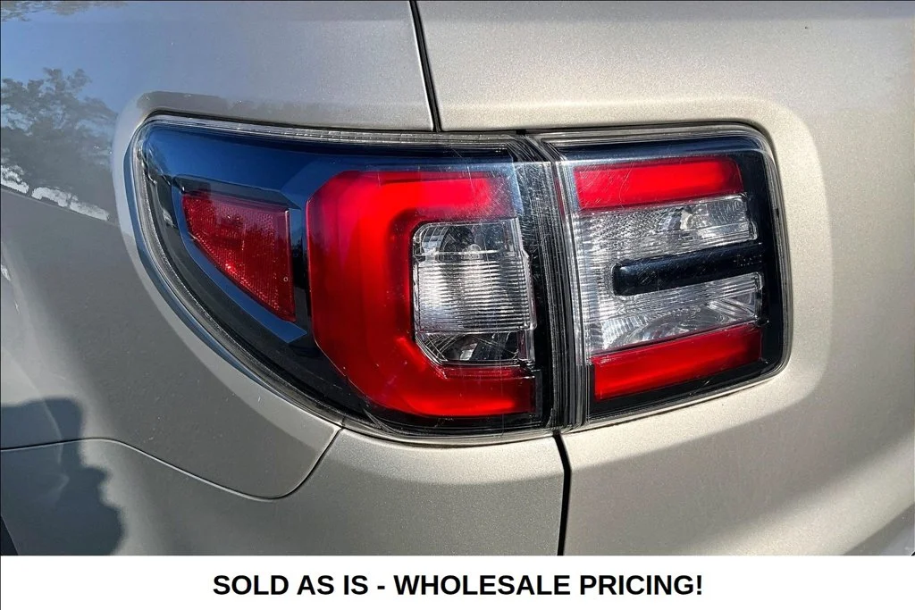 Used 2014 Gold GMC SLT-1 image 28