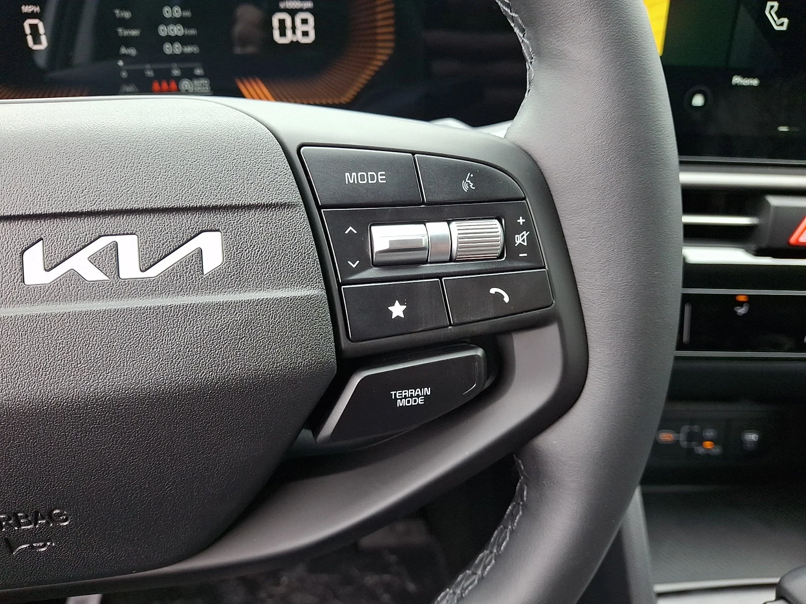 New 2027 White Kia LX image 18