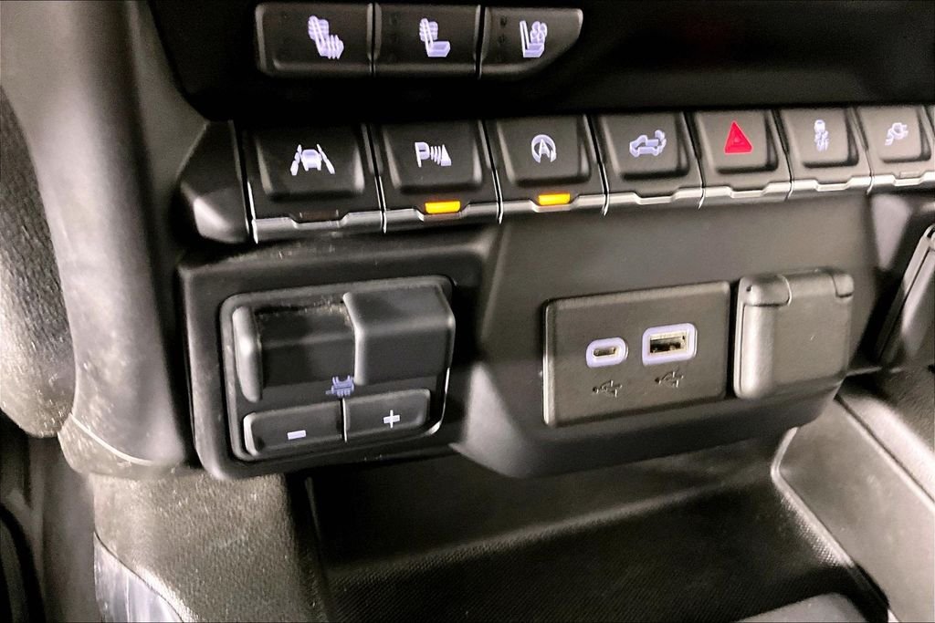 Used 2021 Black GMC AT4 image 16