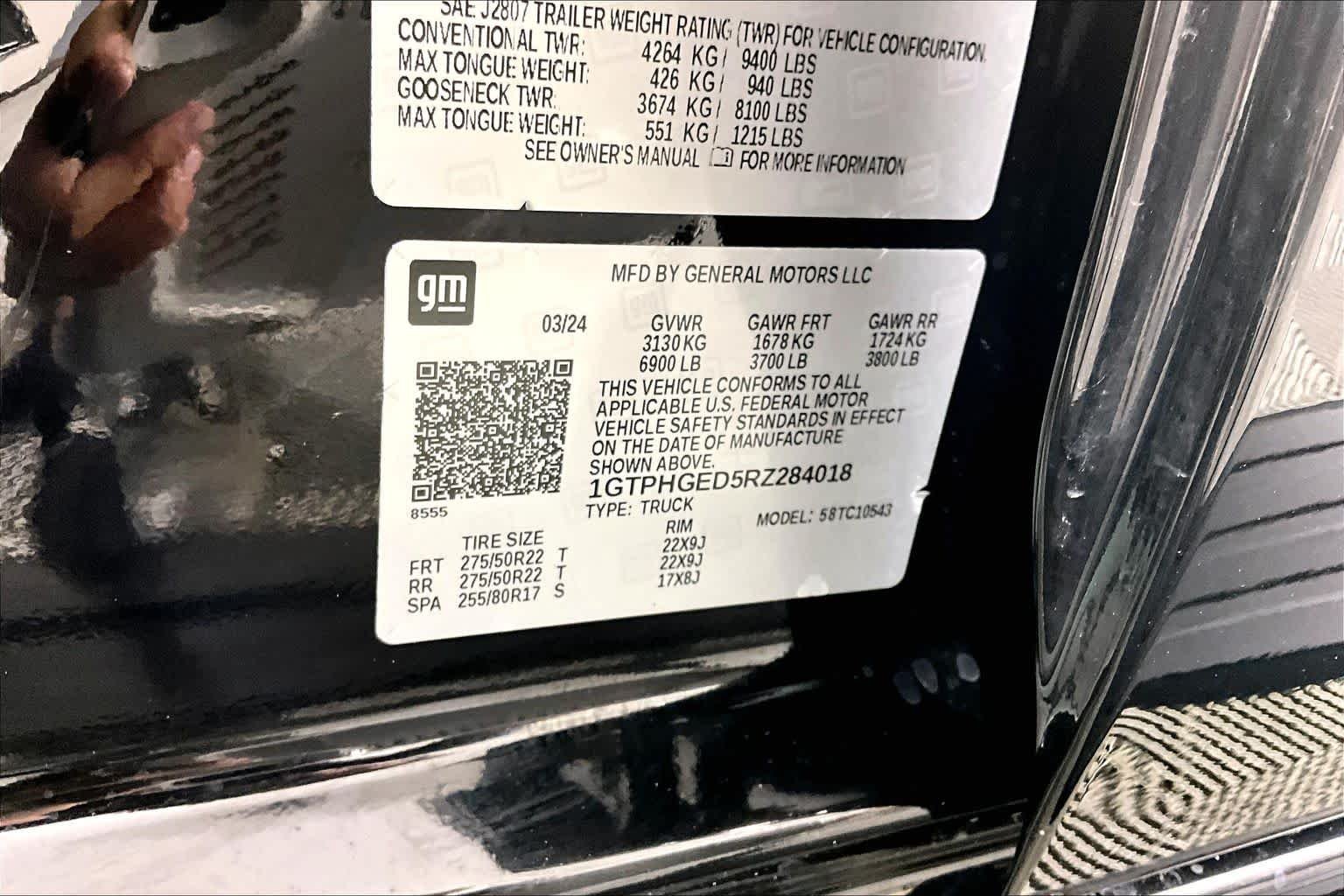 Used 2024 Onyx Black GMC Denali image 33