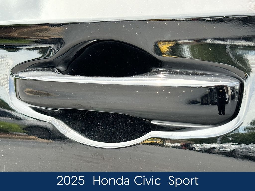 Used 2025  Honda Sport image 14