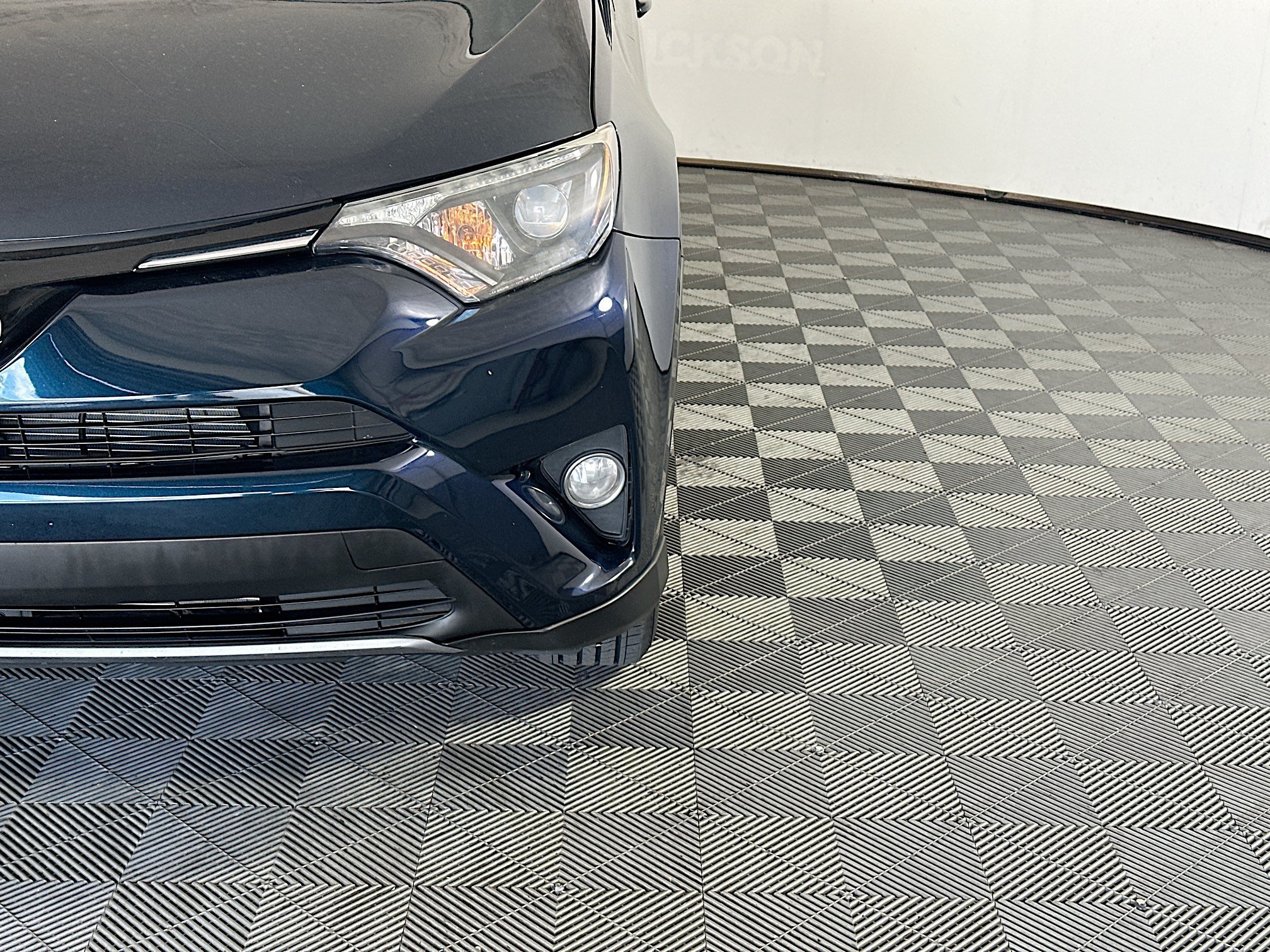 Used 2017 Aqua Toyota XLE image 9