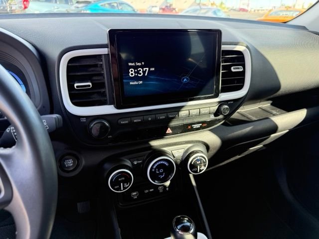 Certified Used 2024 Lunar White Hyundai Limited image 21