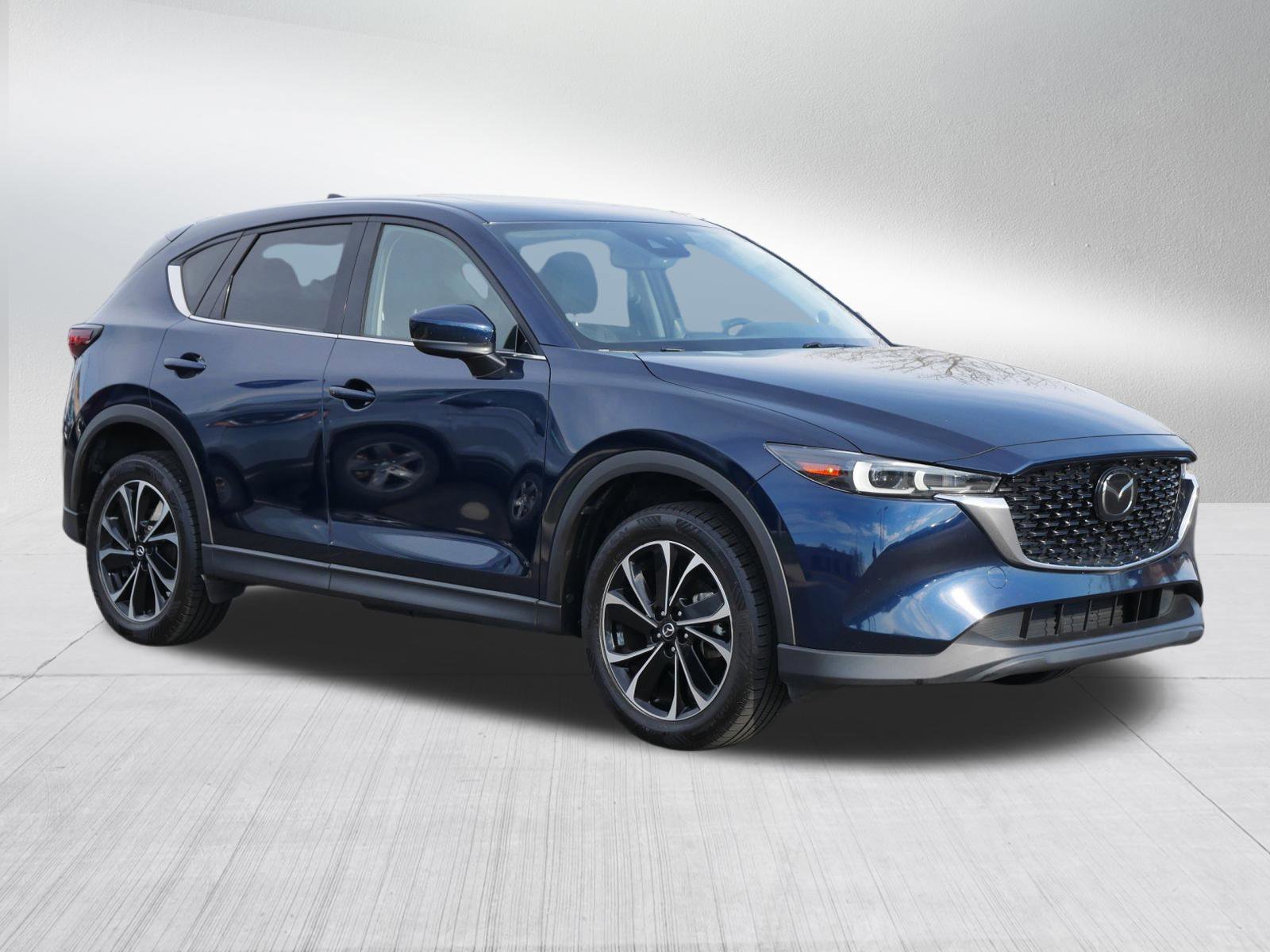 2022 Mazda CX-5 S Premium package