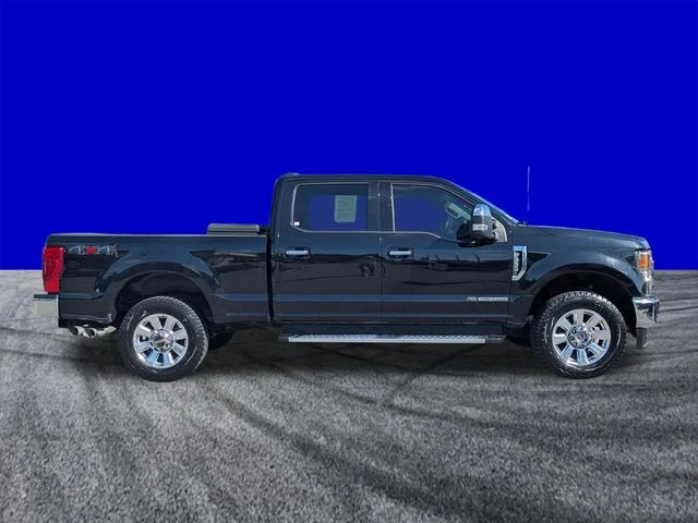 Used 2020 Black Metallic Ford Lariat image 3