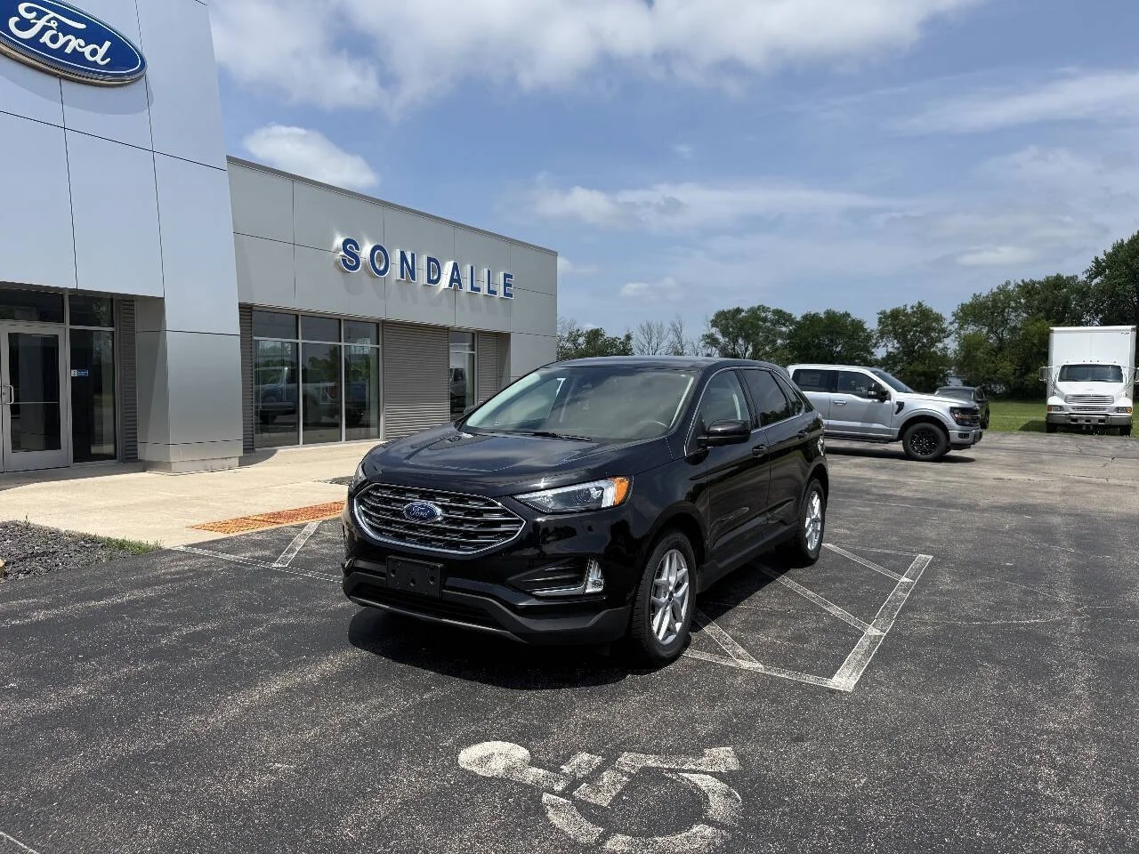 Used 2022 Agate Black Ford SEL AWD 4dr Crossover image 1