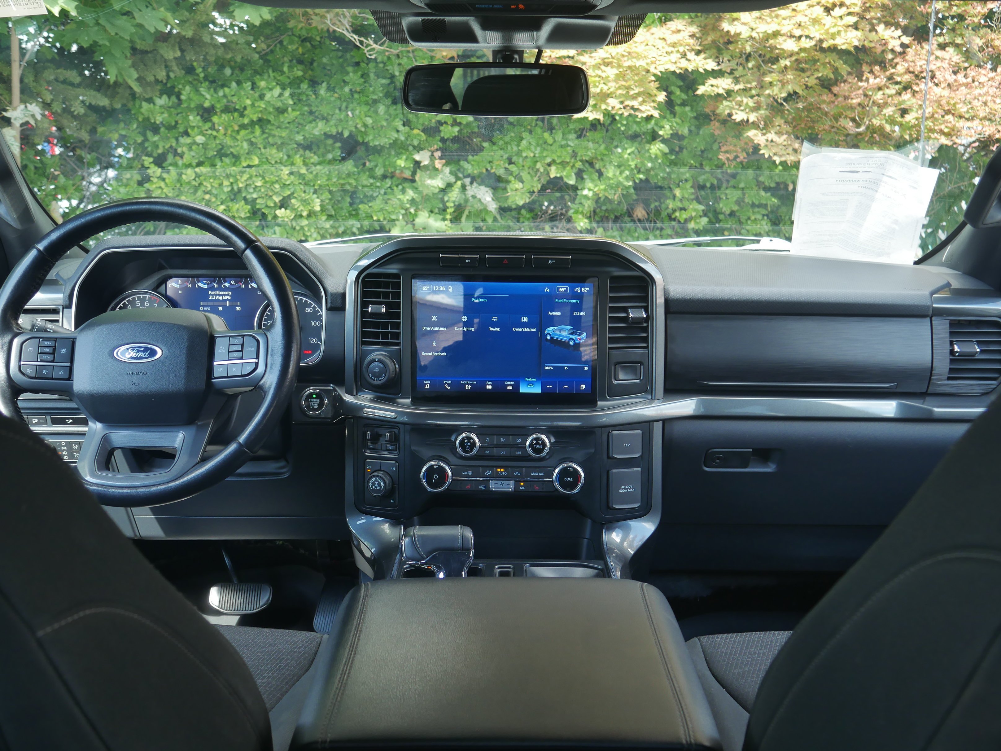 Used 2022 Oxford White Ford XLT image 9