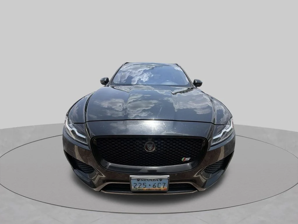 Used 2017  Jaguar S image 1