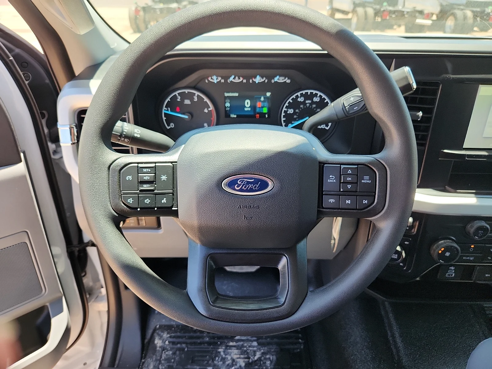 New 2026 Oxford White Ford F-350® XL image 21