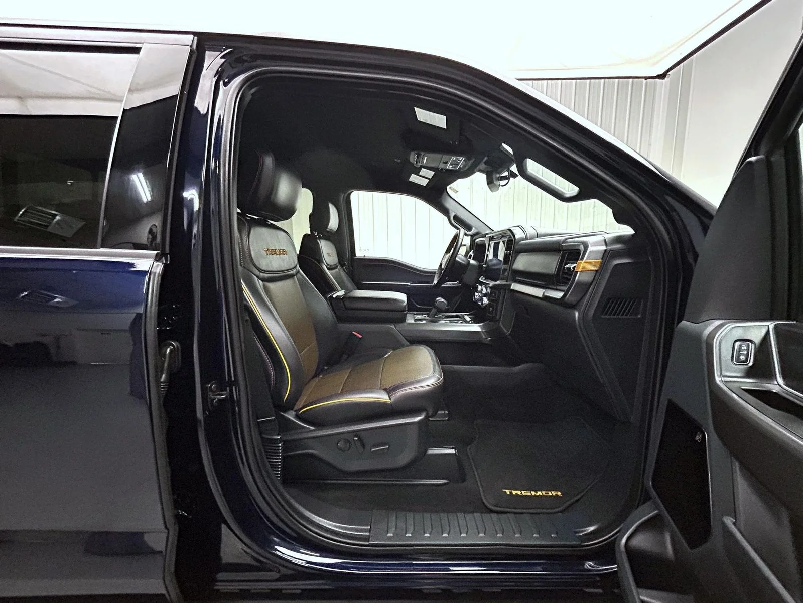 Used 2025 Blue Ford Tremor image 15