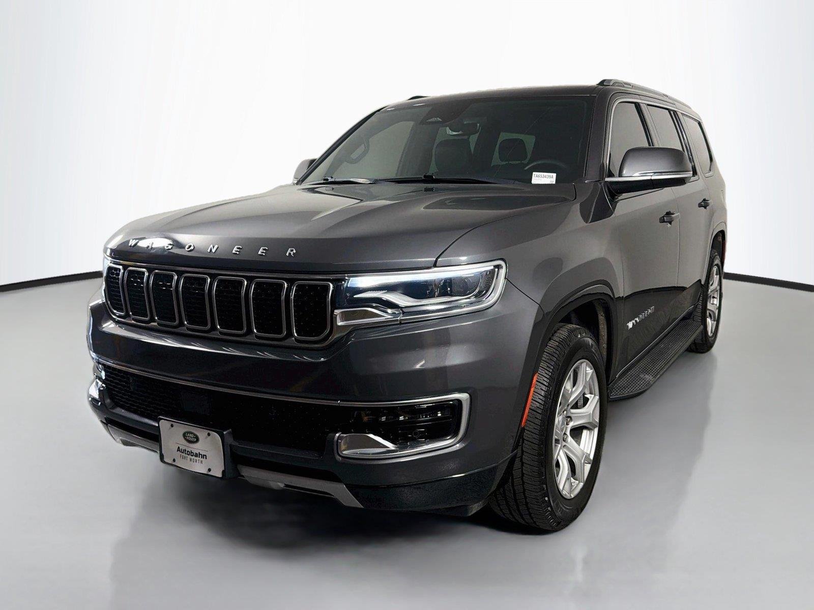 2022 Jeep Wagoneer