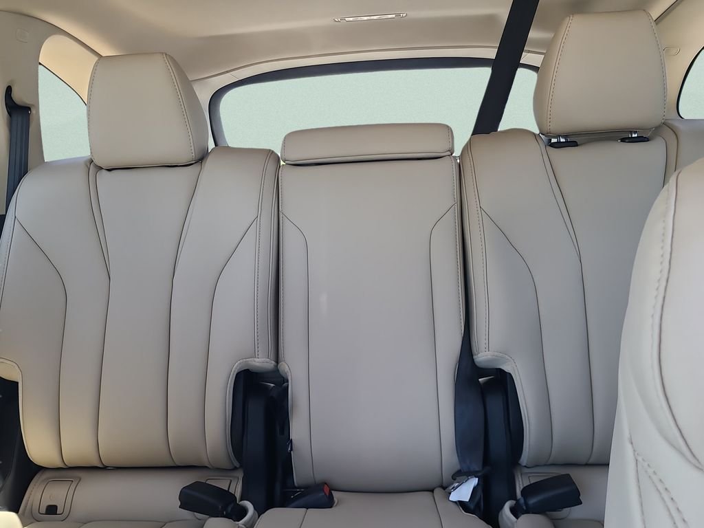 New 2026 Platinum White Pearl Acura Base image 10