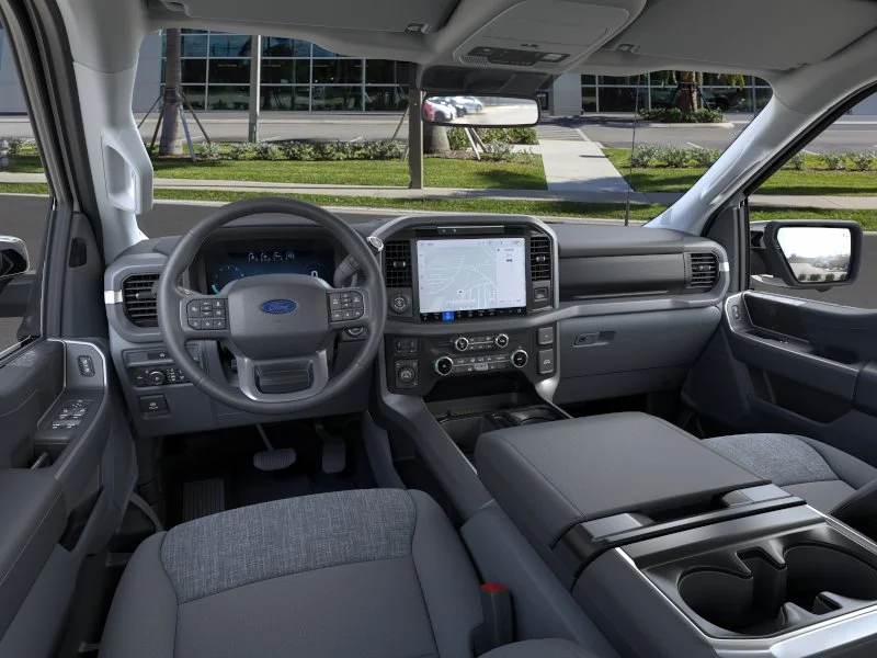 New 2025 Oxford White Ford XLT image 29