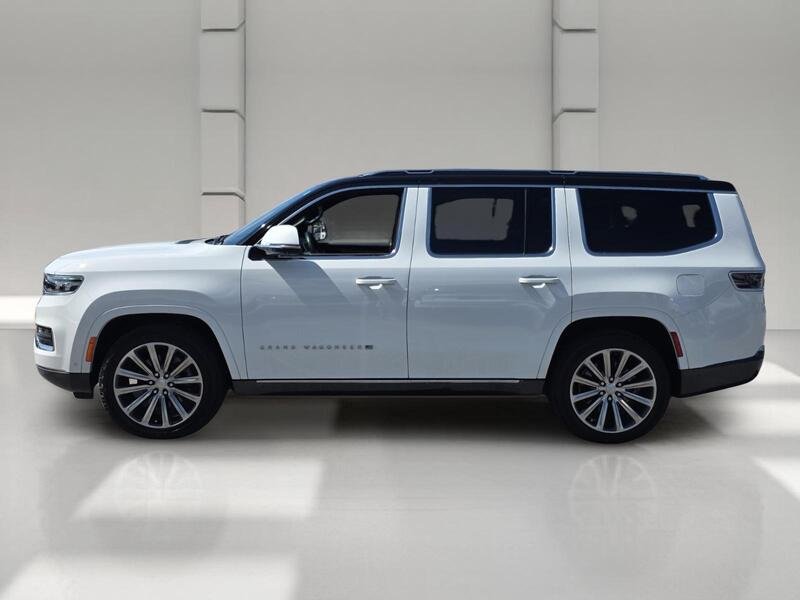 Used 2022 Bright White Clearcoat JEEP SERIES I 4X4 image 2
