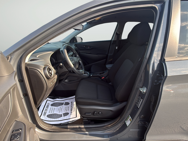 Used 2023 Gray Hyundai SEL image 10