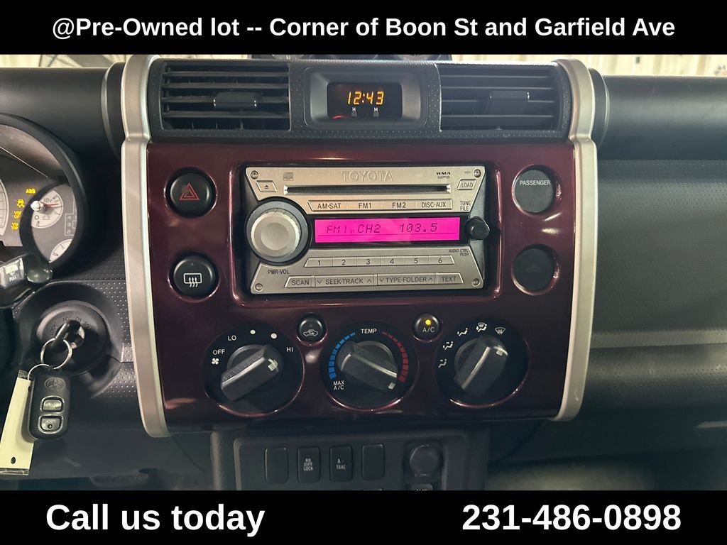 Used 2007 Red Toyota Base image 19