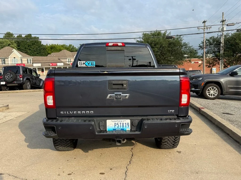 Used 2018 Blue Chevrolet LTZ image 7