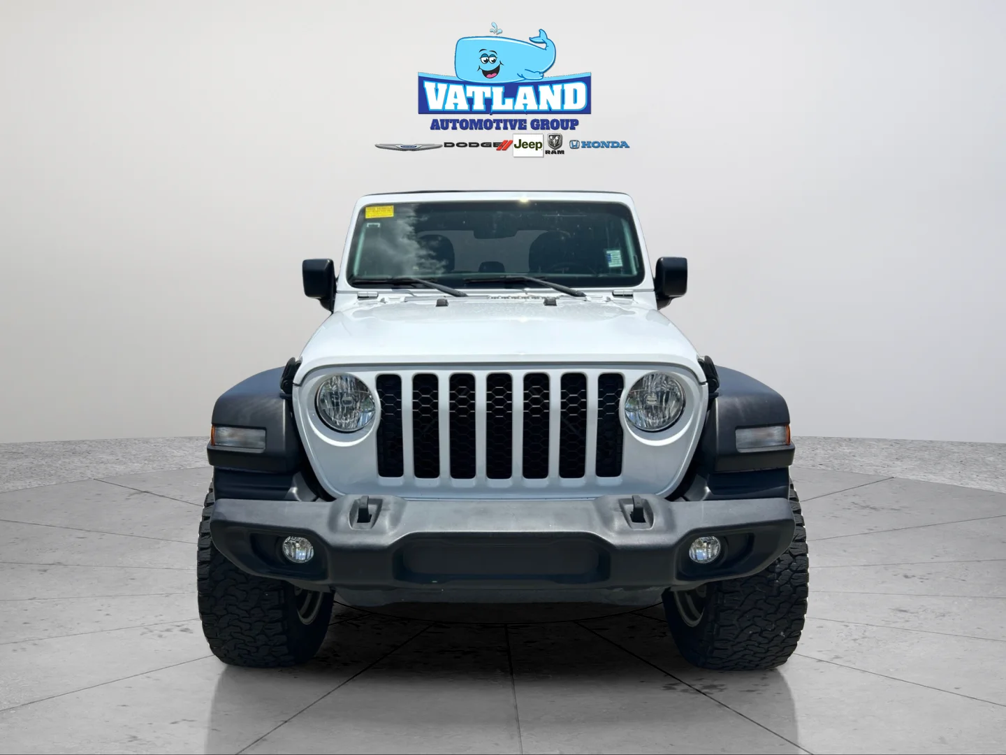 Used 2020 Bright White Clearcoat Jeep Sport image 21