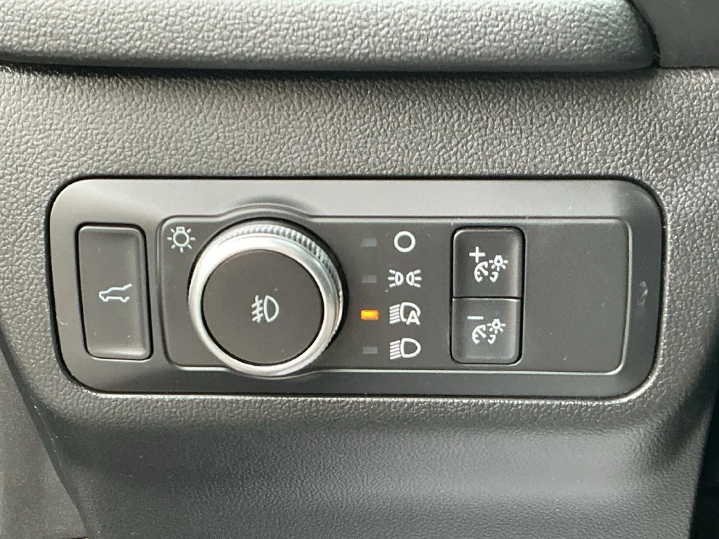 Used 2021 Blue Ford Titanium image 20