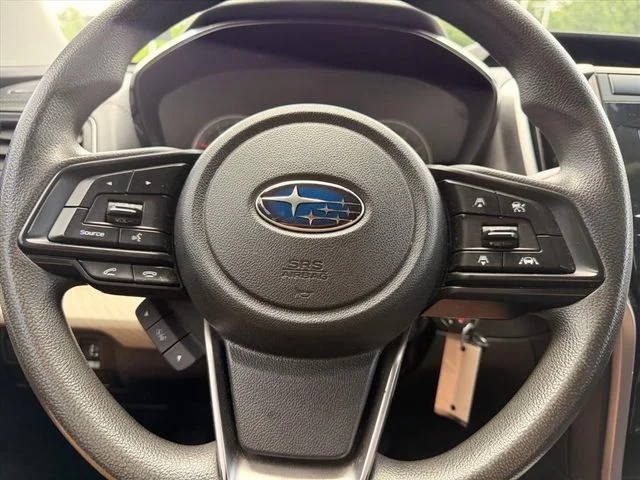 Used 2020 White Subaru Base image 21