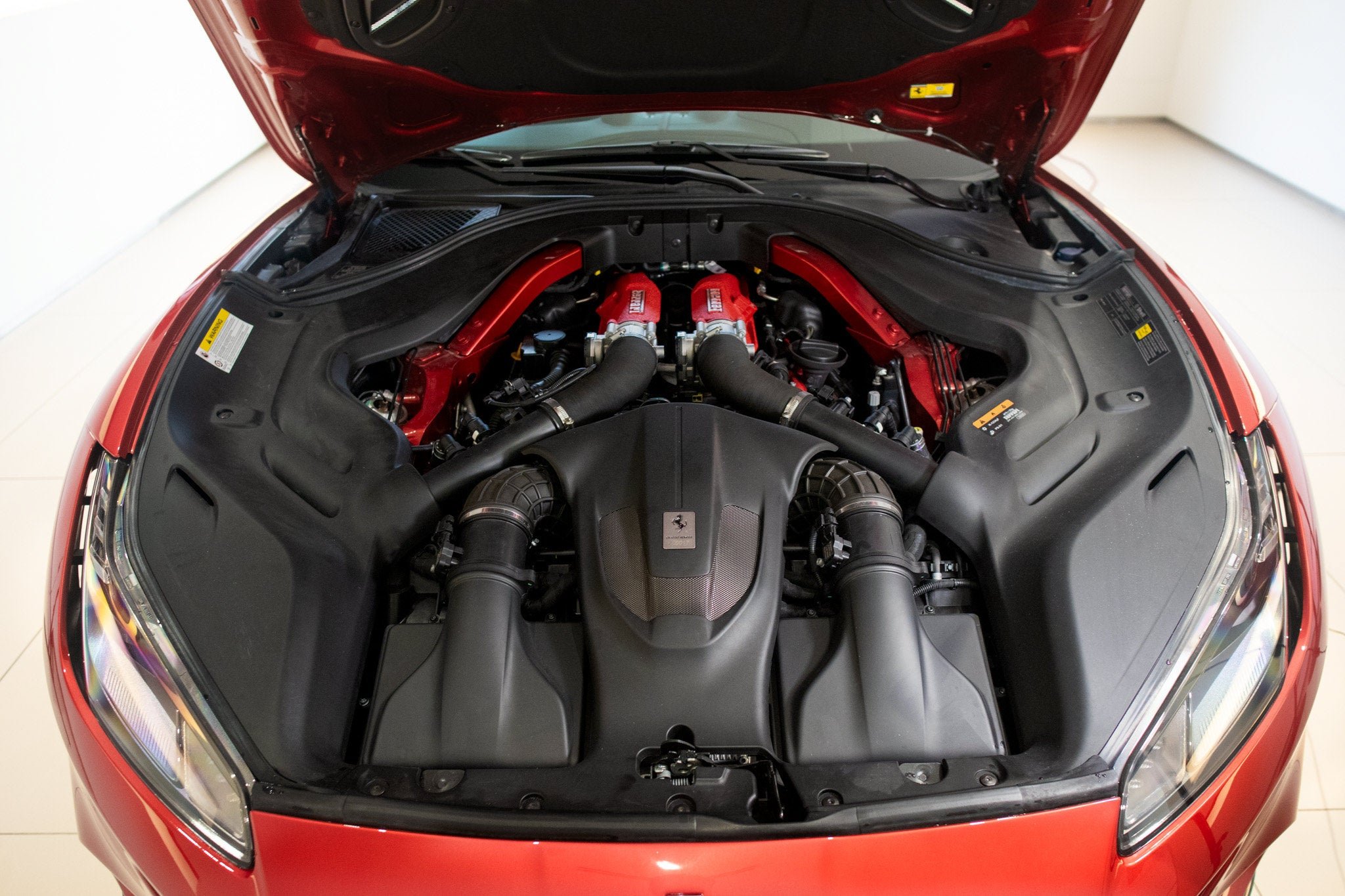 Used 2022 Rosso Portofino Ferrari Convertible image 10