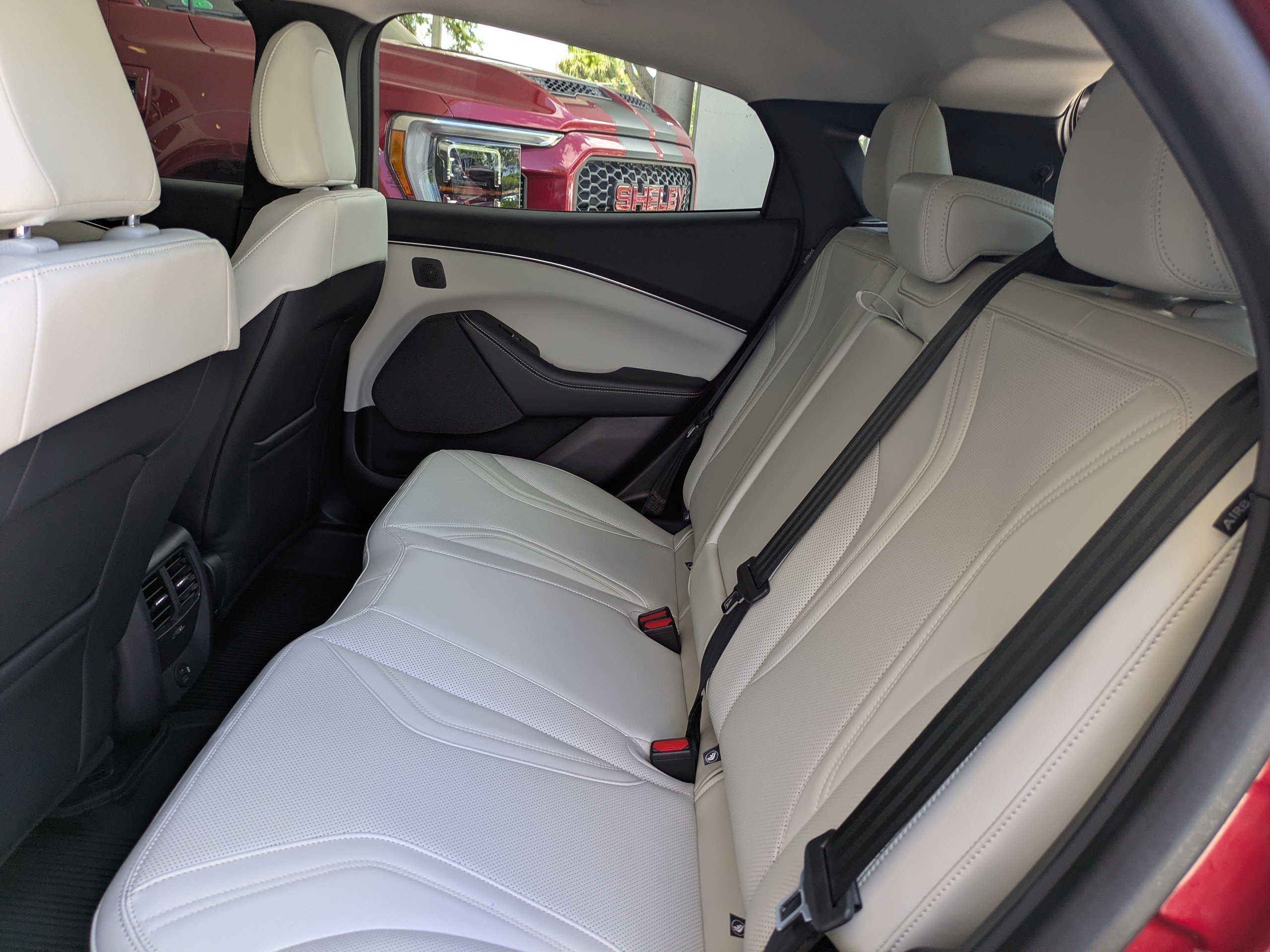 Used 2023 Rapid Red Metallic Tinted Clearcoat Ford Premium image 15
