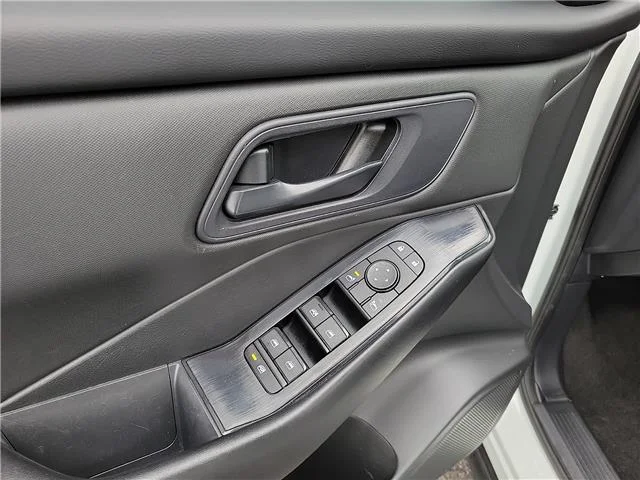 Used 2024 Glacier White Nissan S image 10