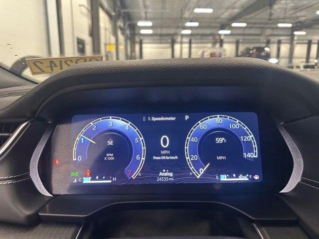 Used 2024 Red Jeep Altitude image 29