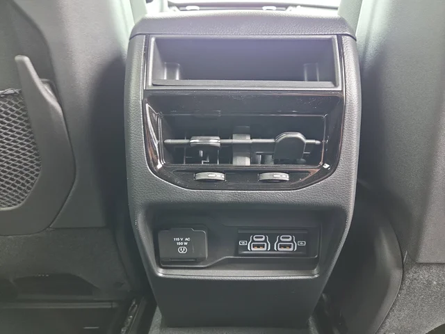 2025 Jeep Grand Cherokee Altitude - Photo 34