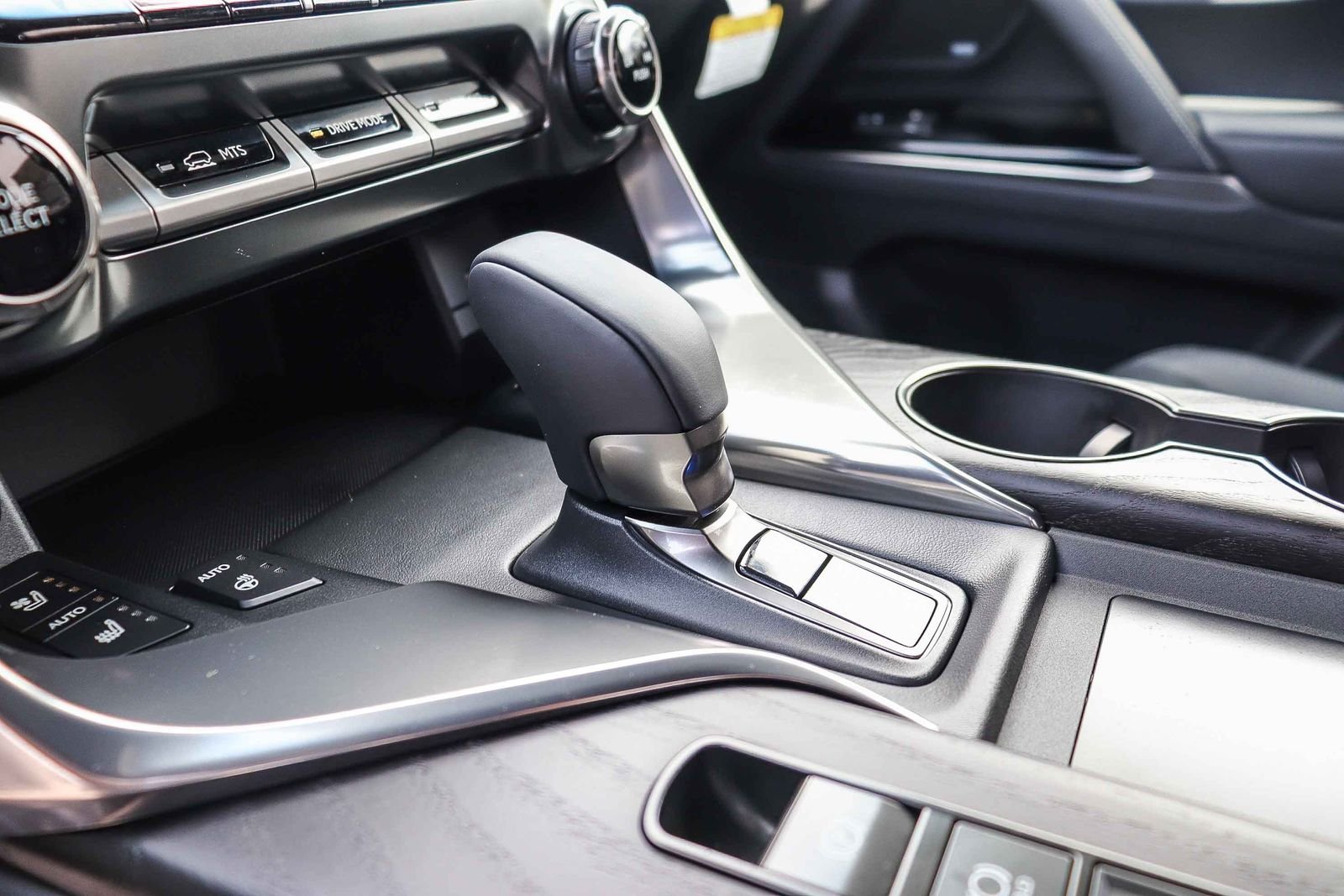 New 2026 Caviar Lexus LX 700h LUXURY image 26