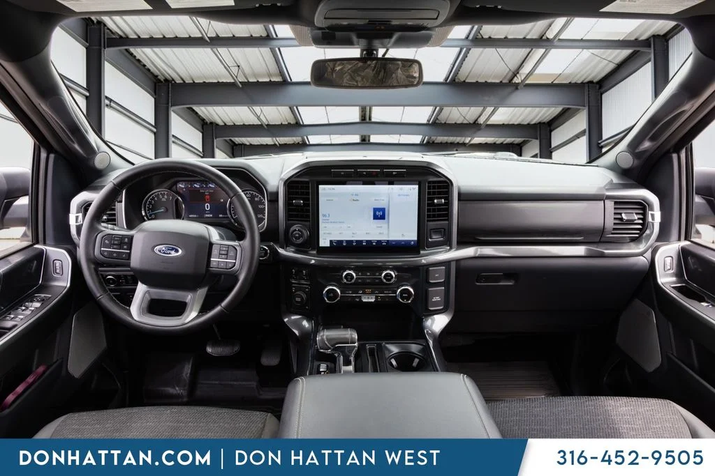Used 2023 Silver Ford XLT image 4