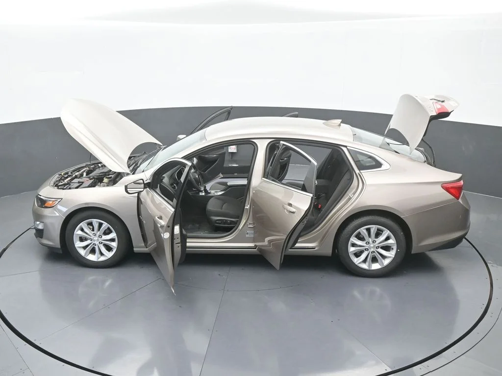 Used 2024 Mineral Gray Metallic Chevrolet LT image 64