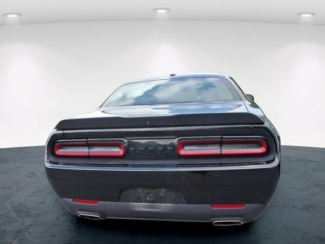 Used 2023 Black Dodge SXT image 13