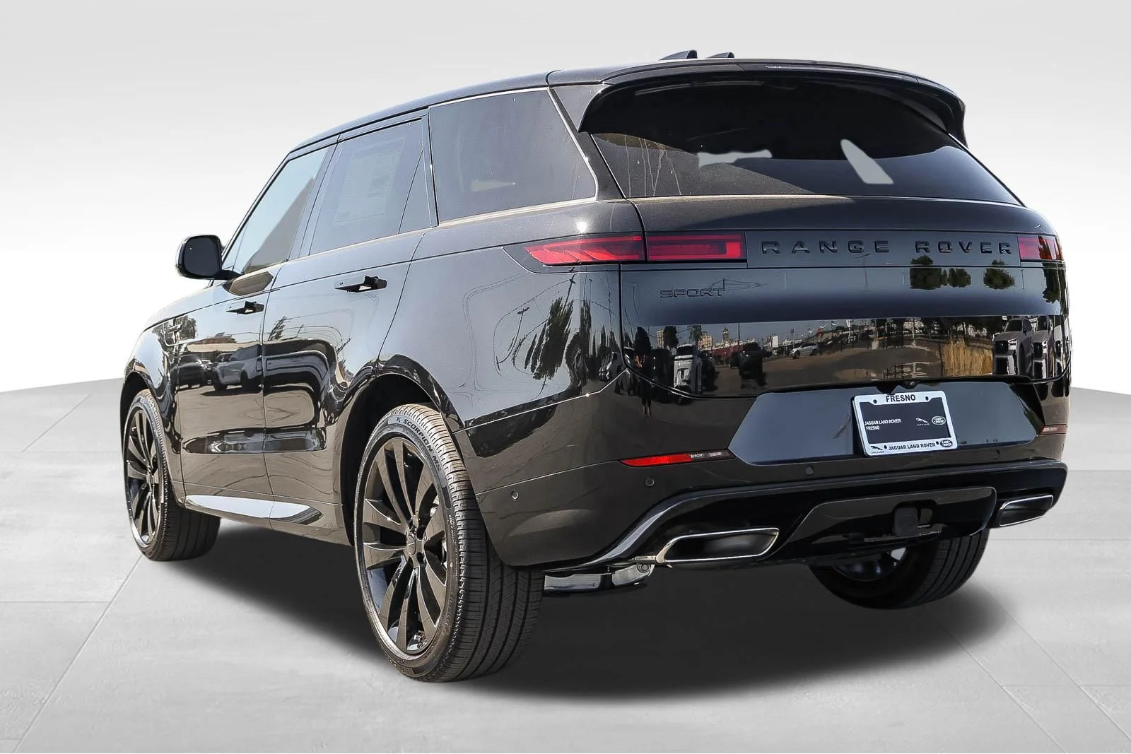 New 2026 Santorini Black Land Rover Dynamic SE image 7
