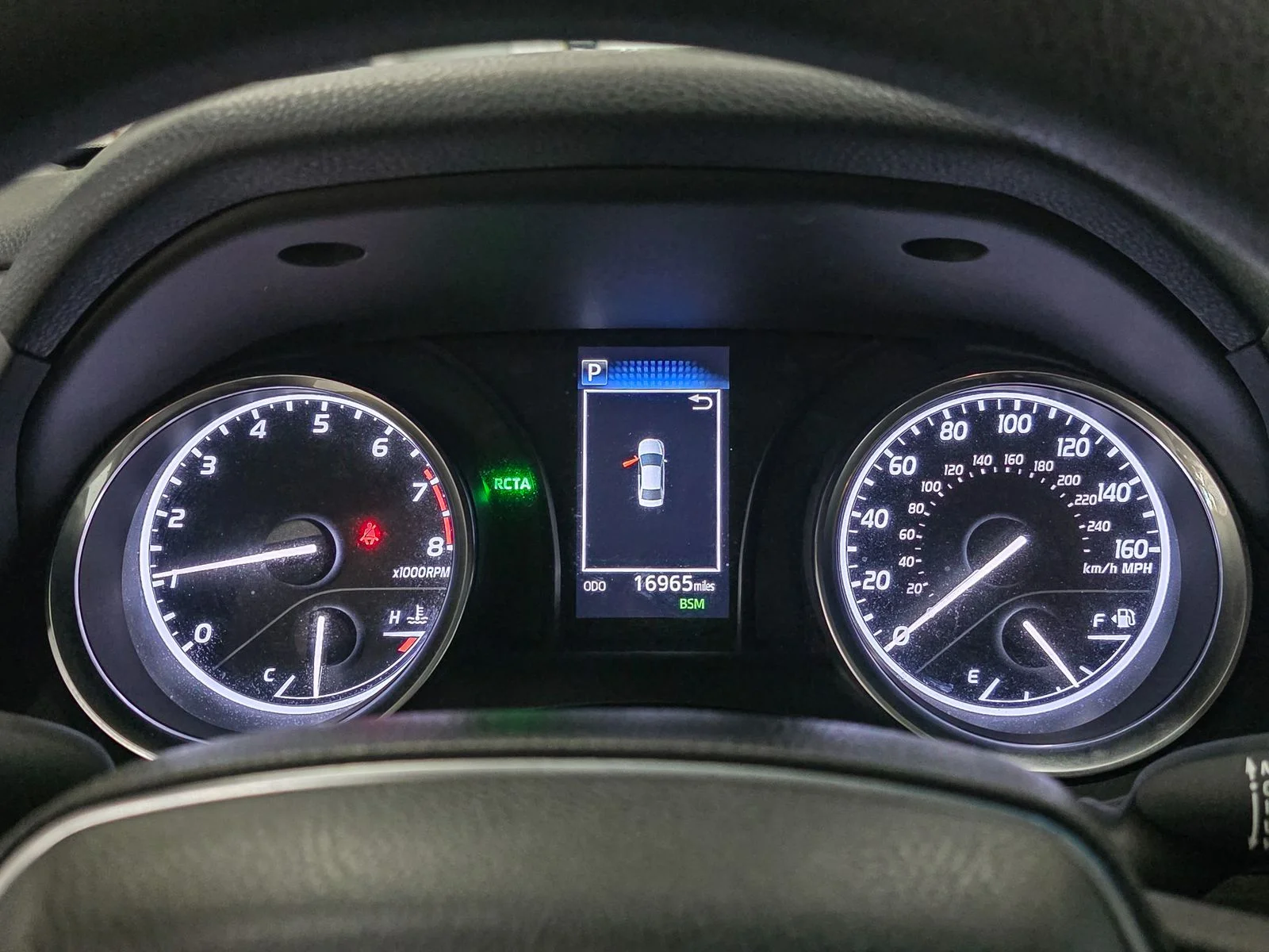 Used 2018 Gray Toyota LE image 37