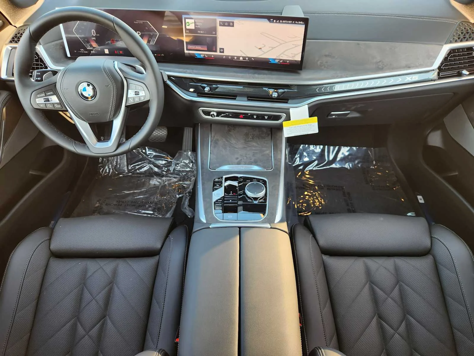 New 2026 Skyscraper Grey Metallic BMW sDrive40i image 6
