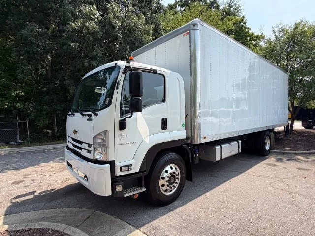 Used 2020 ARC WHITE Chevrolet NA image 2